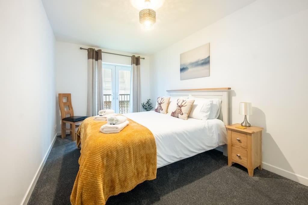 Modern City Centre Apartment In Inverness Eksteriør billede