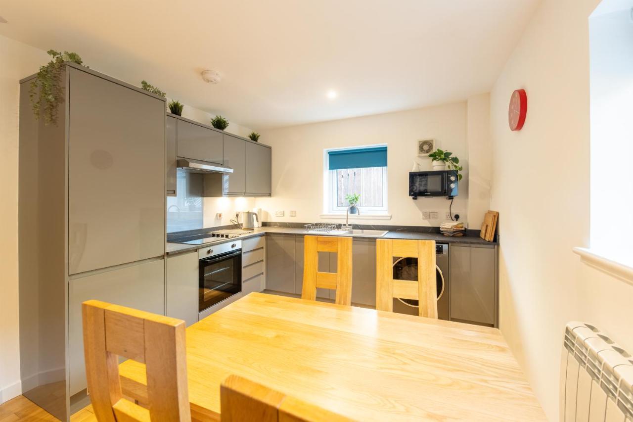 Modern City Centre Apartment In Inverness Eksteriør billede